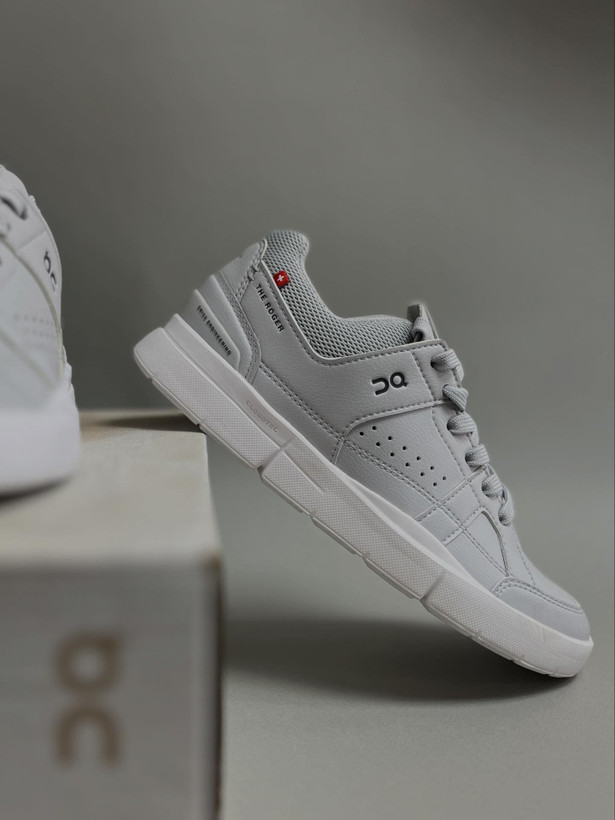 کتانی پیاده روی آنرانینگ مدل راجر کلود هاوس اورجینال 48.99406