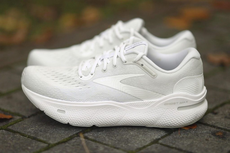 بروکس گاست مکس brooks ghost max کد 1203951B124