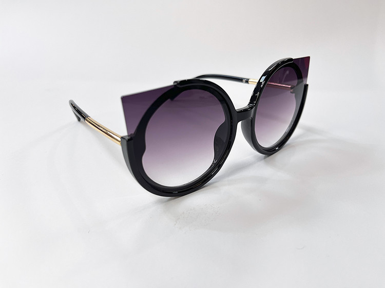 عینک آفتابی آلمانی زنانه برند آعدول --Women's Oversized Aedoll Sunglasses