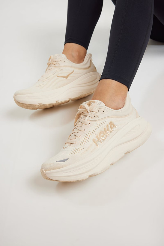 کتانی پیاده روی زنانه هوکا مدل باندی۹ HOKA BONDI 9-1162012vcH